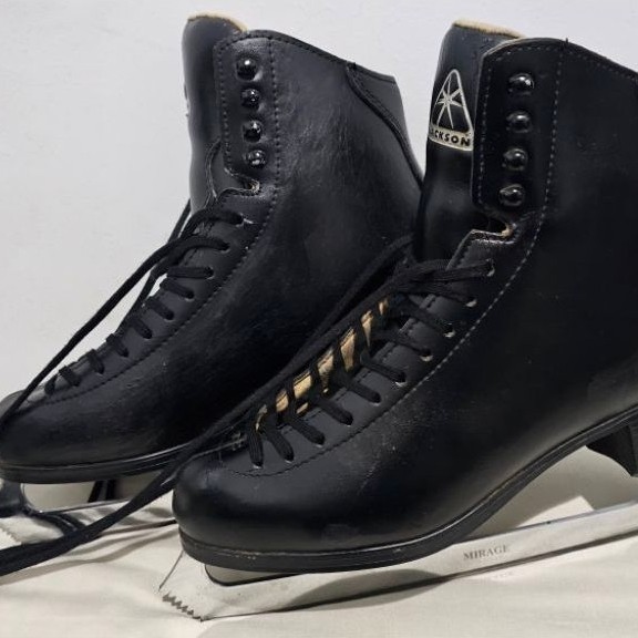 Jackson Ultima Mirage Size 42 Ice Skating Shoes Beginner Sepatu Pemula