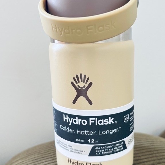 Tumbler hydro flask