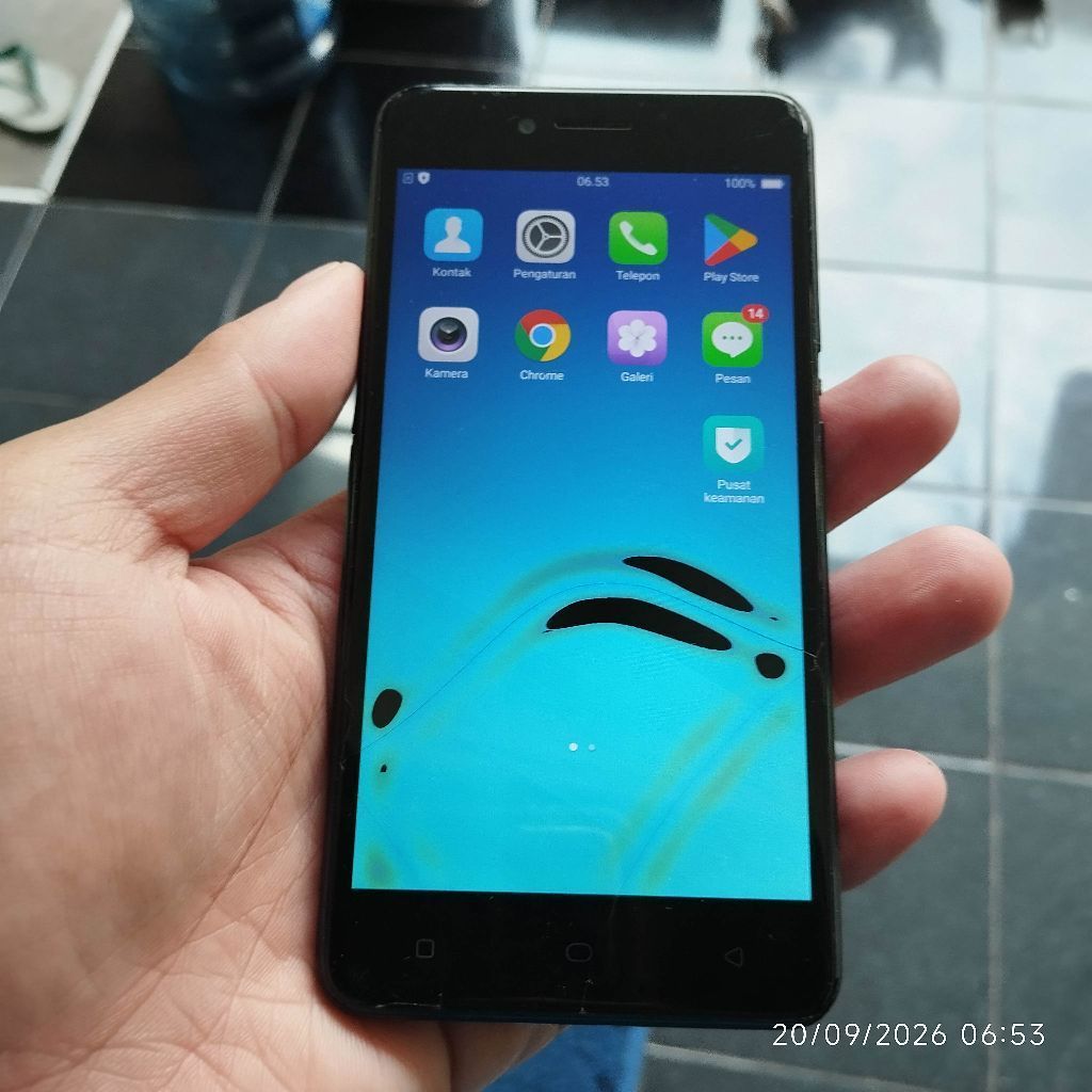 LCD Touchsccreen Frame Oppo A37 [Minus Retak Dan Ada Tompel]