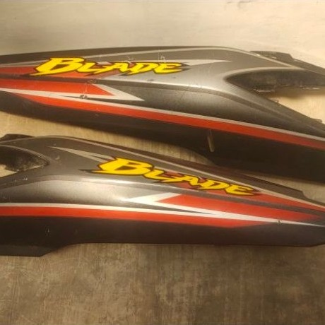 COVER BODY SAMPING/BELAKANG HONDA BLADE 110 ORI