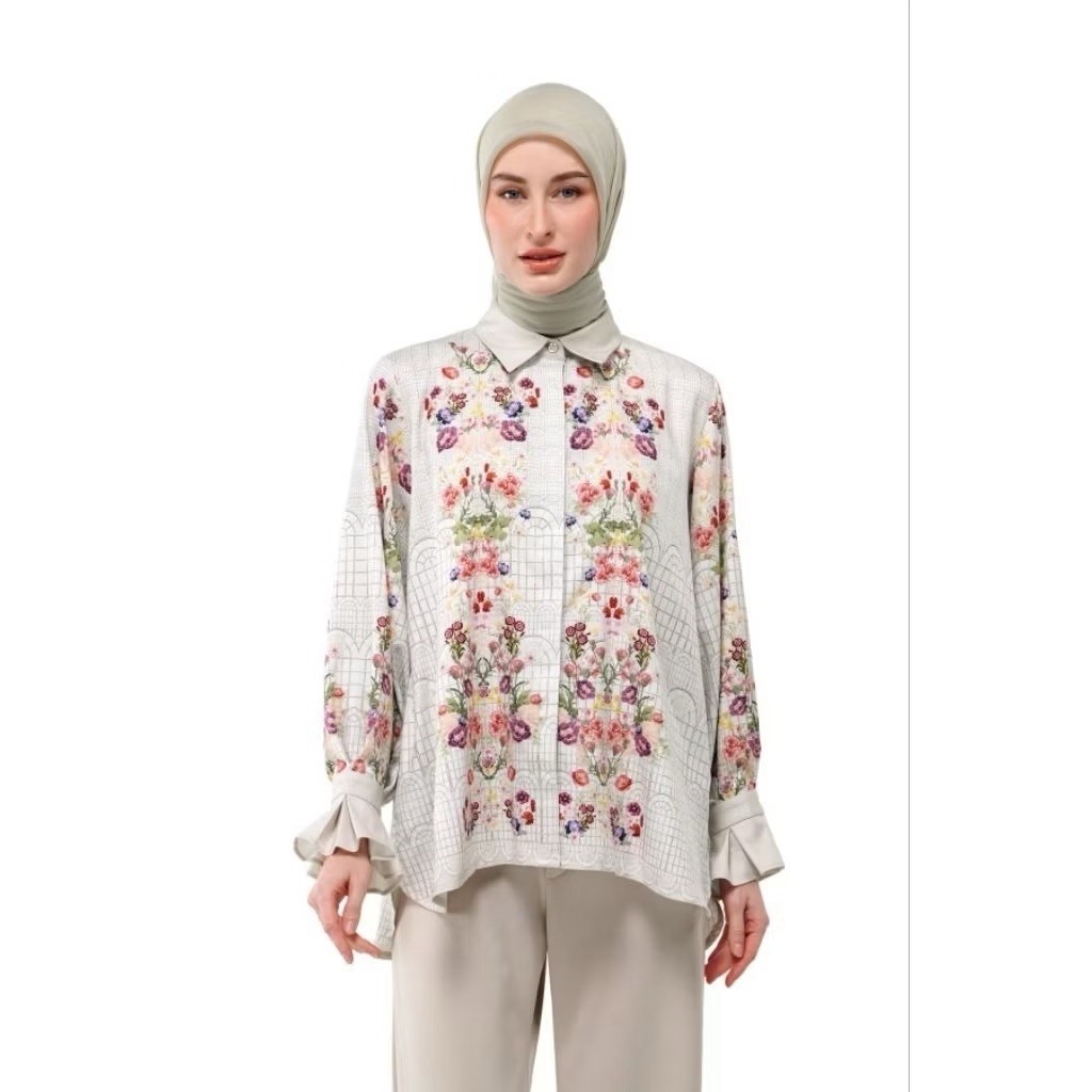 preloved new shirt blouse zaskia sungkar wearing klamby ria miranda sale aleza label vanilla hijab m