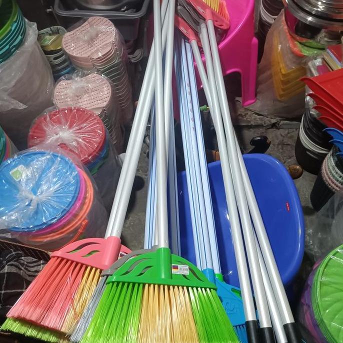 sapu plastik nylon nagata  sapu lantai sapu rumah