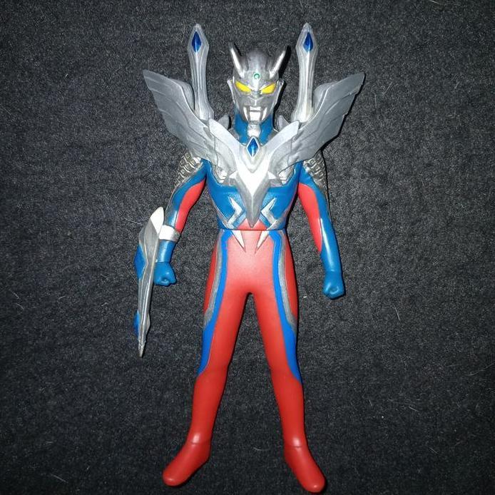 UHS Ultra Hero Series EX 17 Cm Ultraman Zero  Ultimate Zero by Bandai 2009