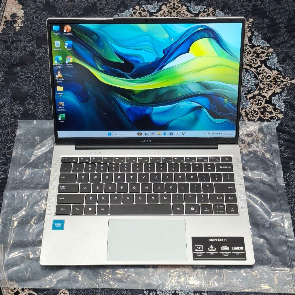 Laptop Acer Aspire Lite 14 RAM 8GB SSD 256G  Windows 11 Generasi Terbaru Siap Pakai