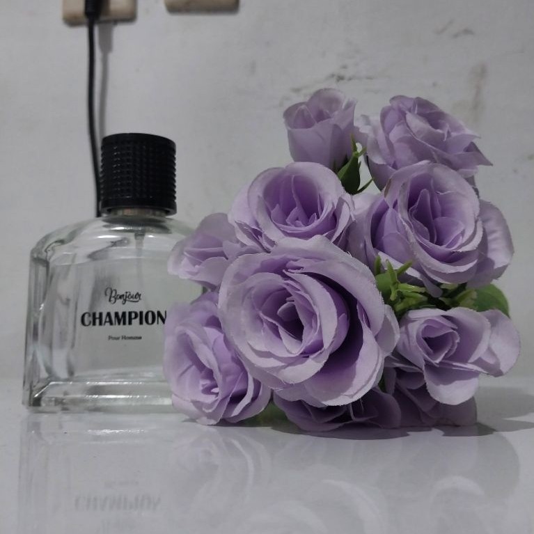 Champion botol bekas kosong parfum