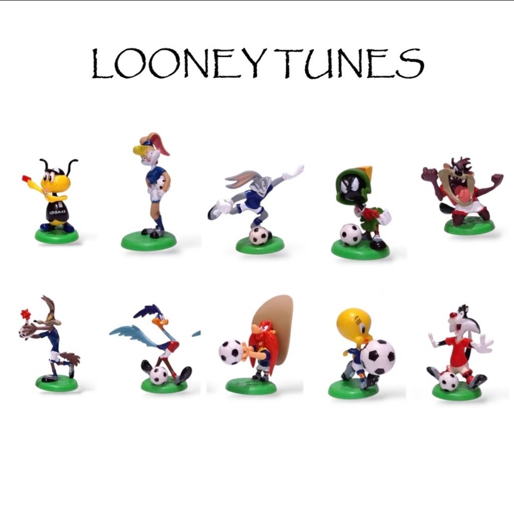 Figure Looney Tunes Edisi Sepak Bola