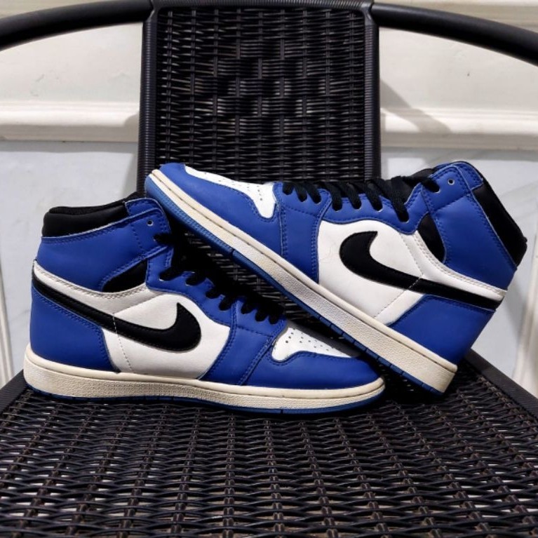 Sepatu Nike Air Jordan 1 Retro High