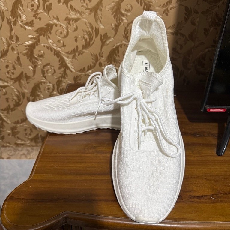 Sepatu Size 46