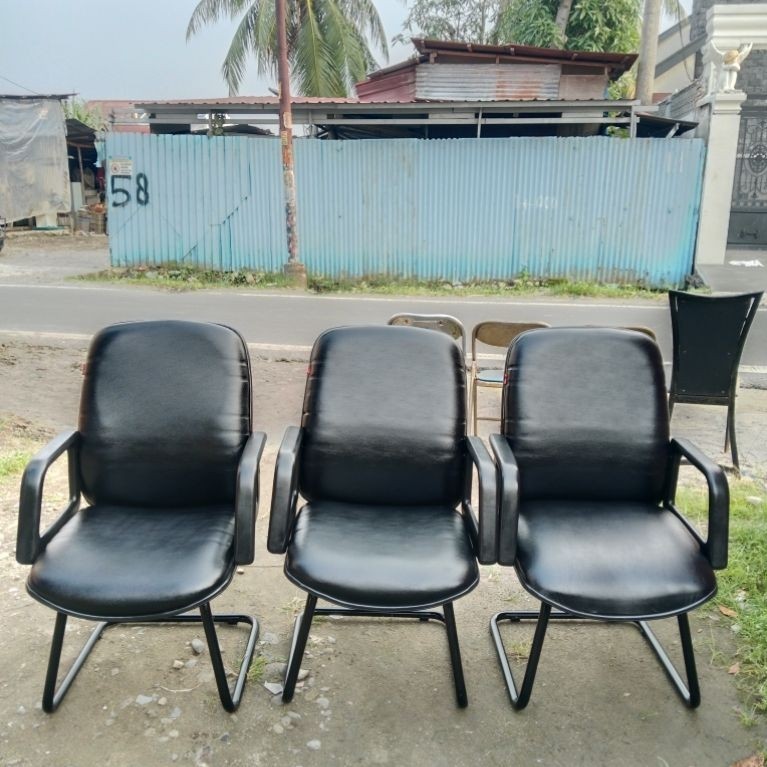 Kursi Kantor Bekas Pakai Tangan/ Gudang Perabot Medan/ Kursi Kantor Murah