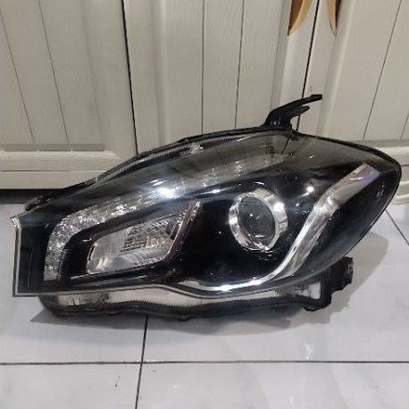 headlamp lampu depan Suzuki sx4 s cross facelift original kiri