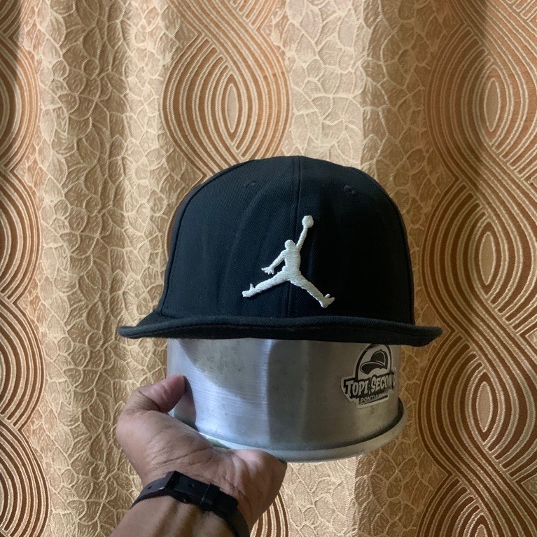 Snapback Air Jordan Preloved Original Kondisi Layak Pakai