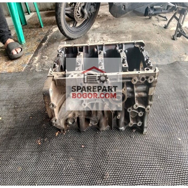 BLOK MESIN SWIFT XOVER SX4 ORIGINAL