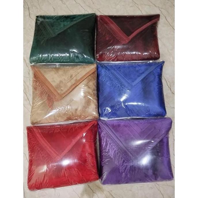 DF397>> Sajadah tebal empuk busa embos print dan polos, anti selip. Bahan belu