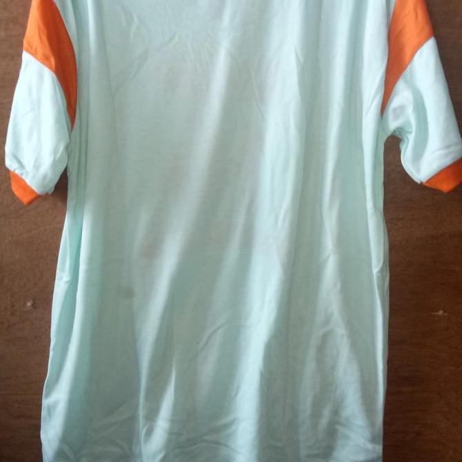 seragam olahraga SMP