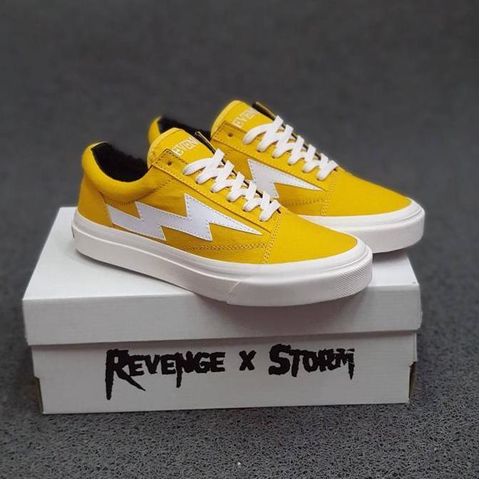 DN1 >> Sepatu Revenge x storm og yellow 39-43 Grade original