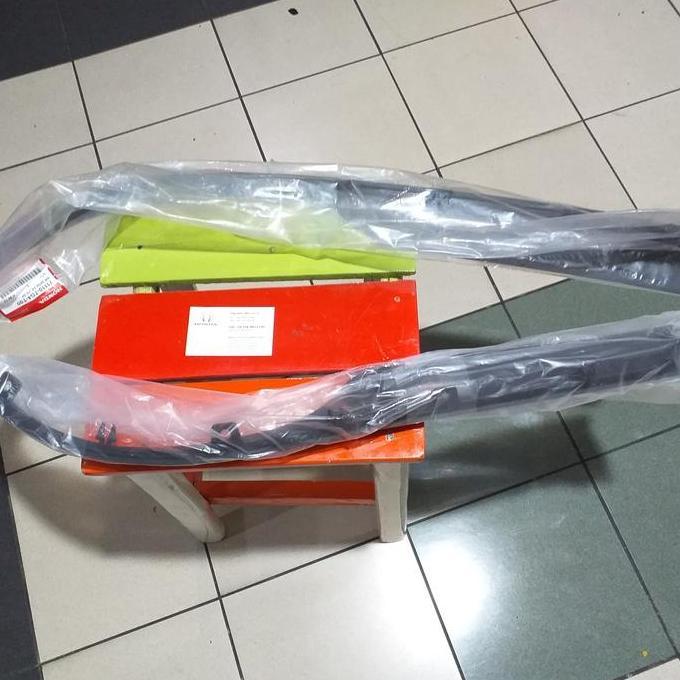 Karet bawah bumper depan Honda Brio facelift Original