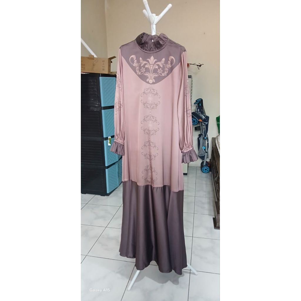 gamis preloved by mayra