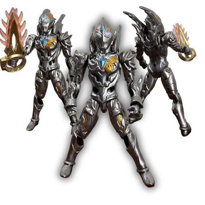 Figure Ultraman with Box SHF Artikulasi Trigger Noa Dyna Belial Zero