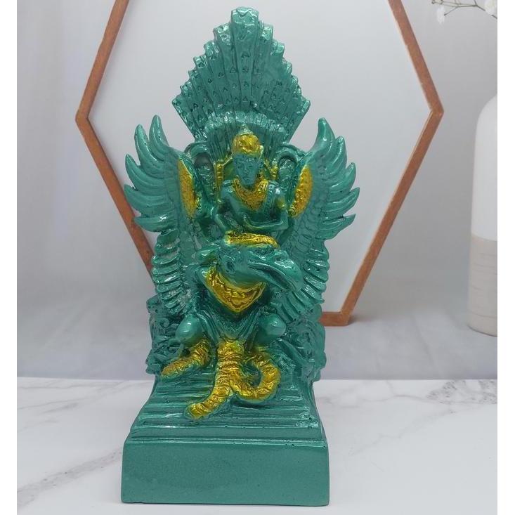 Miniatur pajangan ruang tamu aesthetic patung garuda wisnu kencana GWK Bali warna hijau TEG