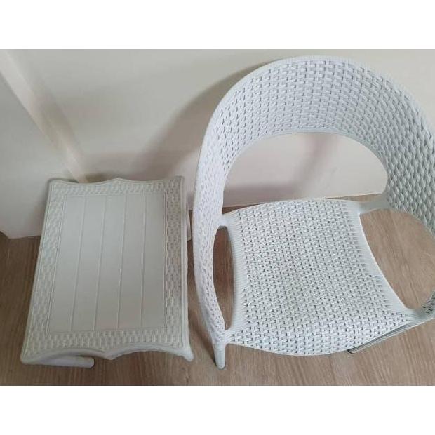 Meja kursi set rotan
