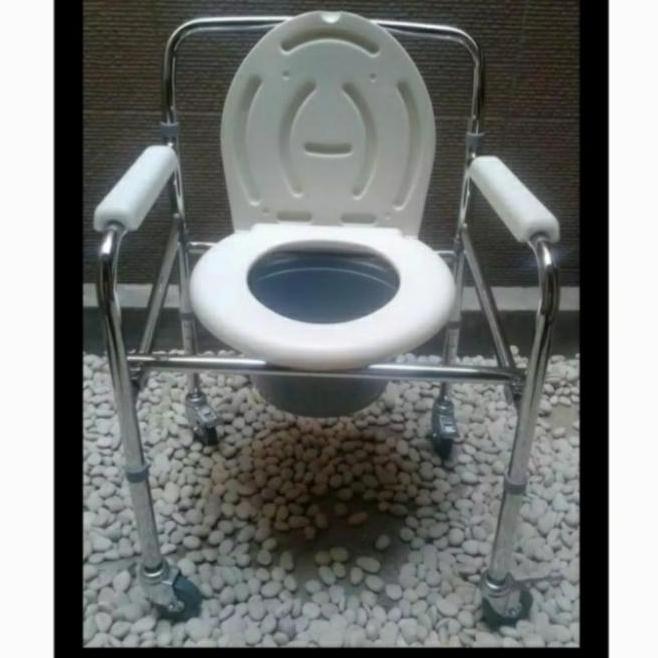 Kursi mandi pake roda