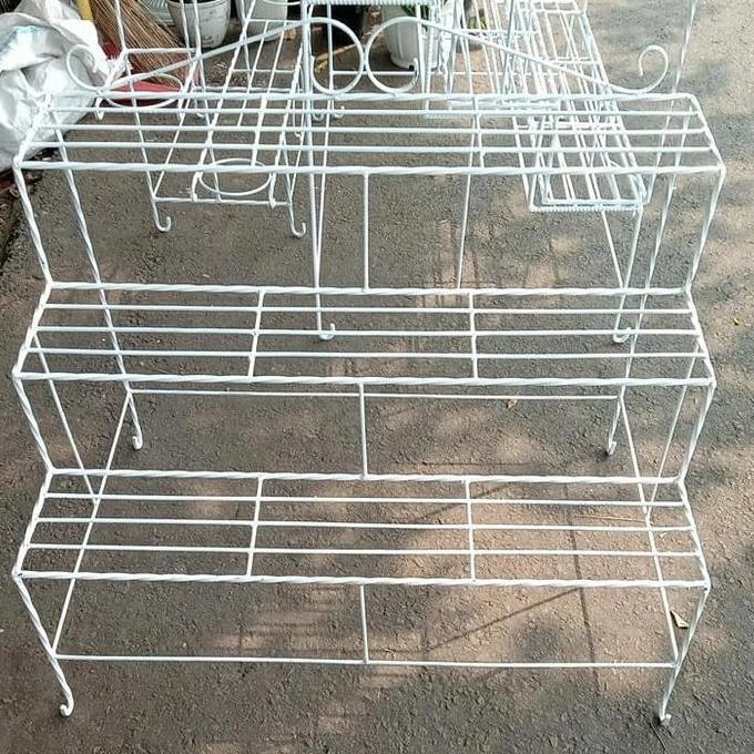 rak besi 3 susun tanaman hias