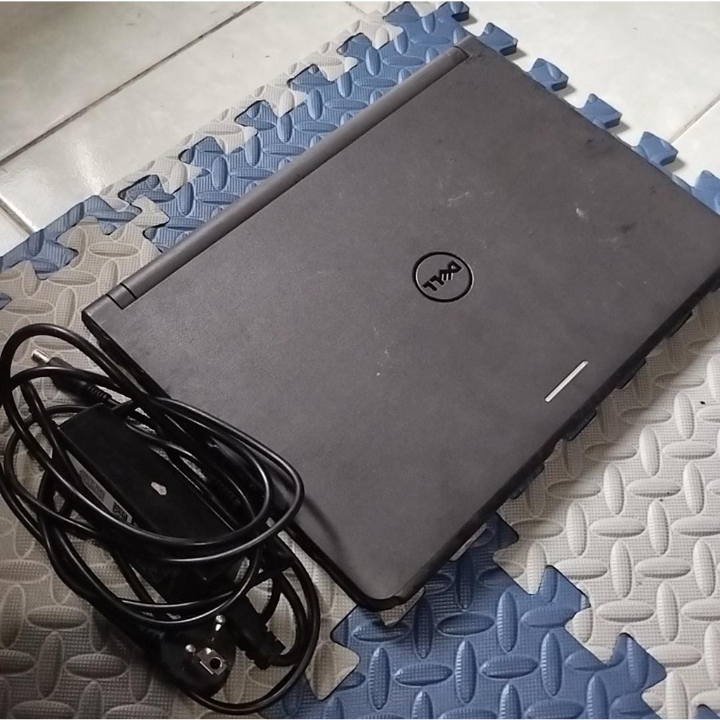 Laptop Second Dell LATITUDE 3350 Core-i5 RAM 8/128 GB