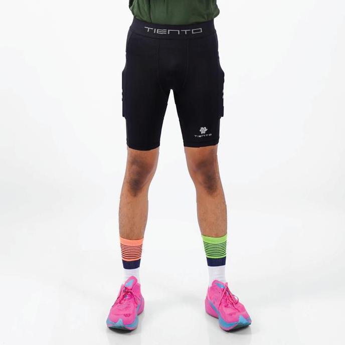 Tiento Short Pants EXO Black Gold Celana Pendek Legging Olahraga Pria