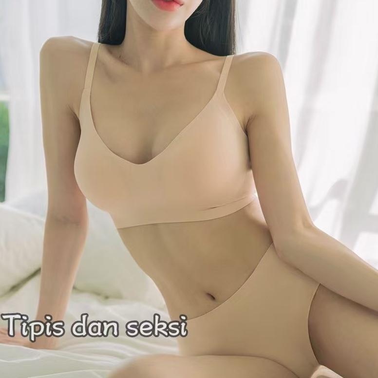 Fairygirl.id Set Bra+ Fashion Korea Gym Olahraga Bh Women Tanpa Kawat Import