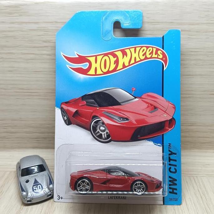 Hot Wheels Laferrari Merah