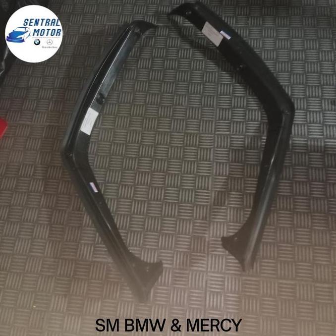 Talang Air Mercy W204 / Cover Bagasi / Rear Cover Fender / Sparepart Mercedes Benz