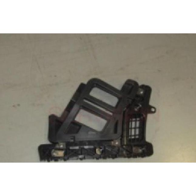 Bracket Bumper Belakang Wuling Almaz