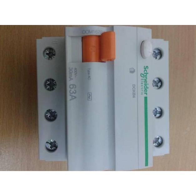 Promo schneider RCCB/ELCB 4phase 63A/ELCB DOMAE 4P63A 30ma schneider Diskon