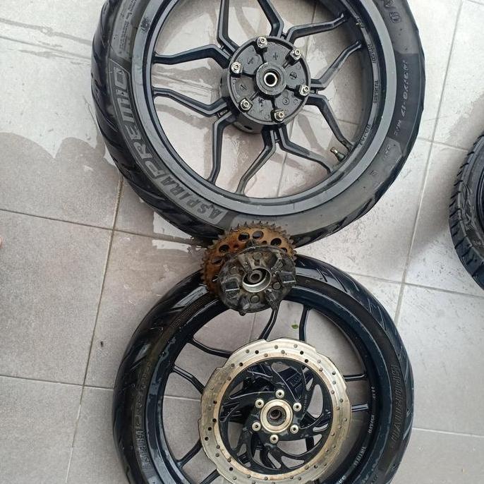 Velg Depan Belakang Ns200 Pelek Rims Rim Depan Belakang Bajaj 200Ns  Sale