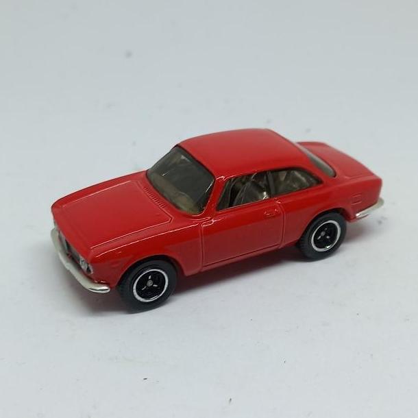 matchbox 1965 alfa romeo giulia sprint gta merah loose diecast (s)