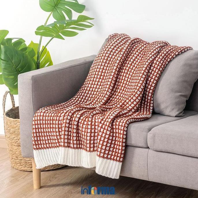 INFORMA 130X150 CM SELIMUT THROW FROYA - MERAH BATA