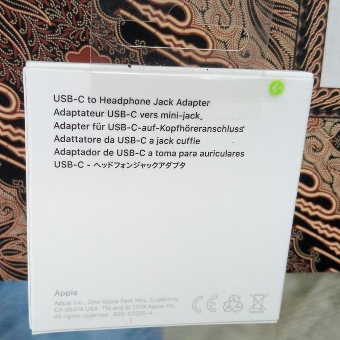 iphone 15 Pro 15 USB-C to 3.5MM Headphone Jack Adapter Original iBox Terlaris