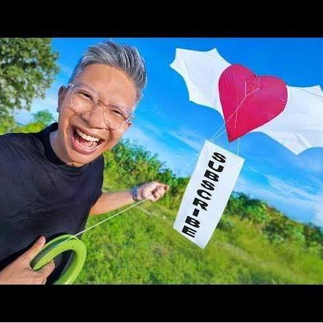 New- Layangan Love Viral 80Cm Harga Termurah
