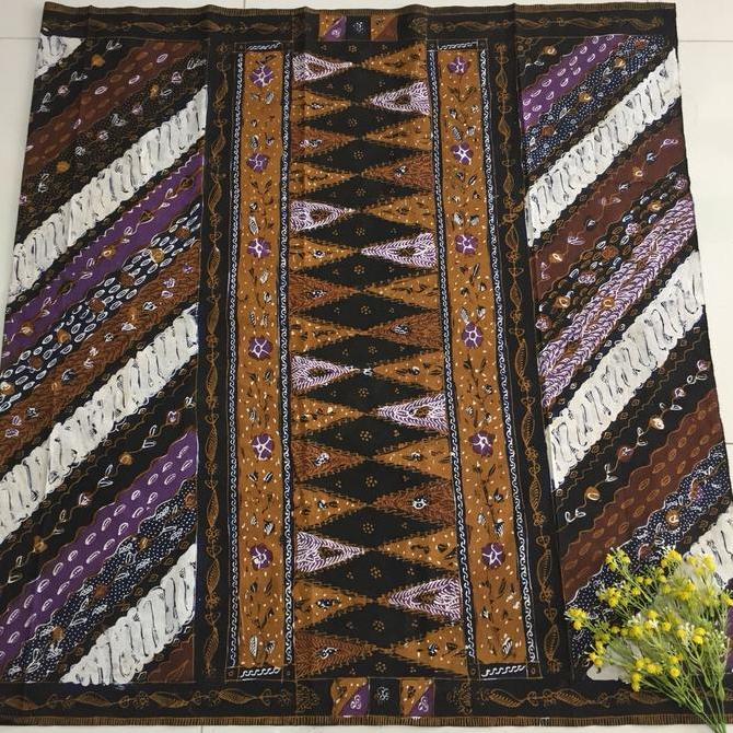 Kain batik katun tulis cirebon batik fariza sarung katun dasar hitam 2