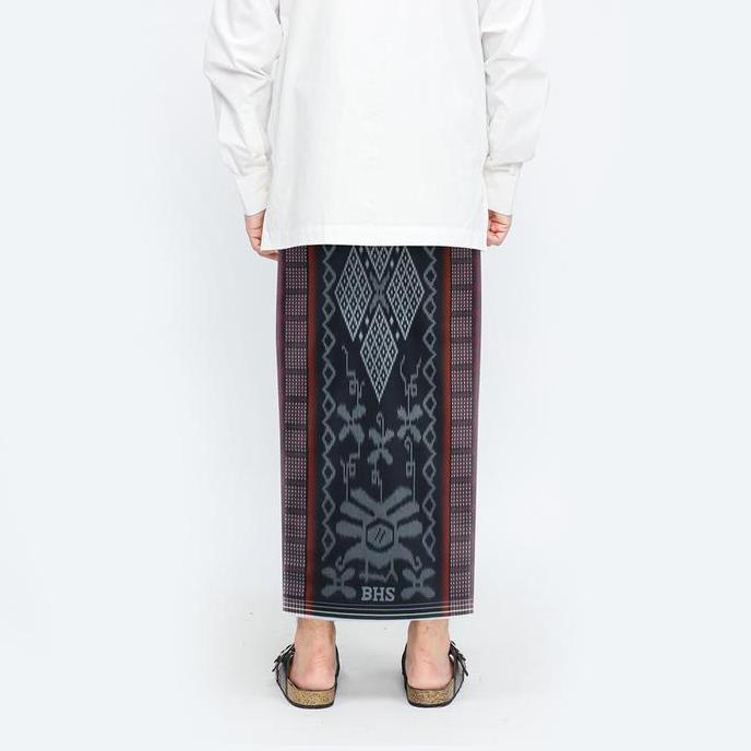 Spesial Sarung Bhs Classic Gold Motif C45 Ssb Hitam Merah 01