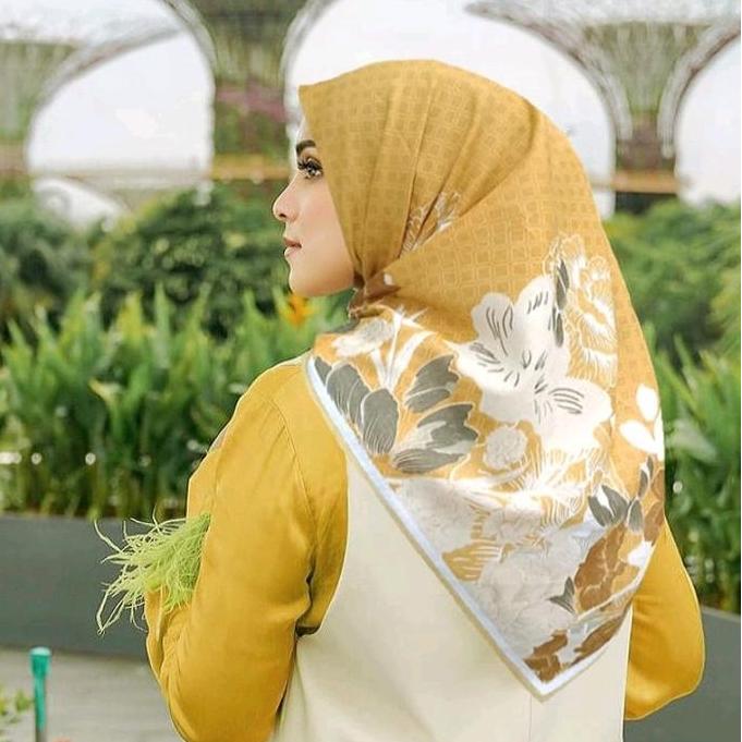 New- Hijab Segiempat Motif Seri Warna Kuning/Yellow Mustard/Kunyit