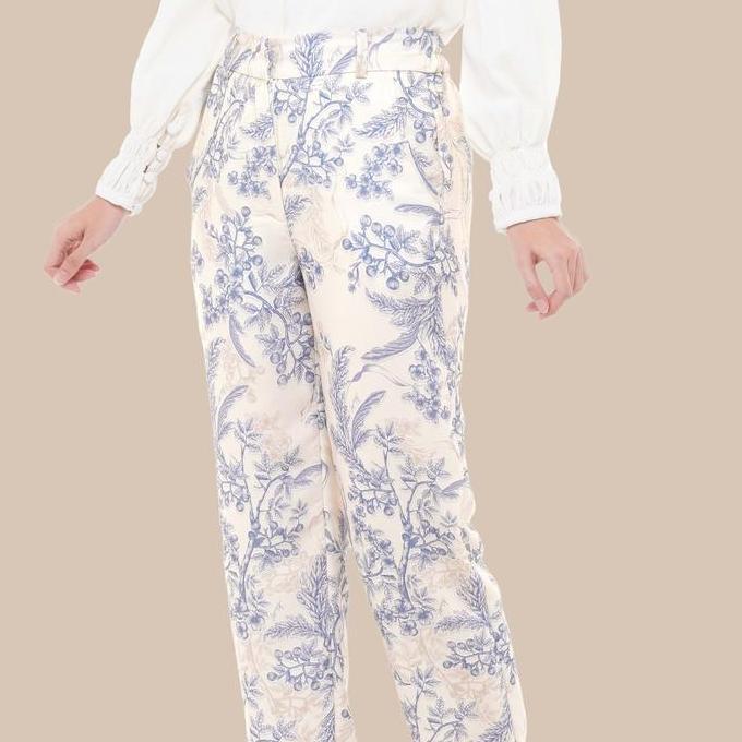 Wearing Klamby - Ruby Pants Classic Blue