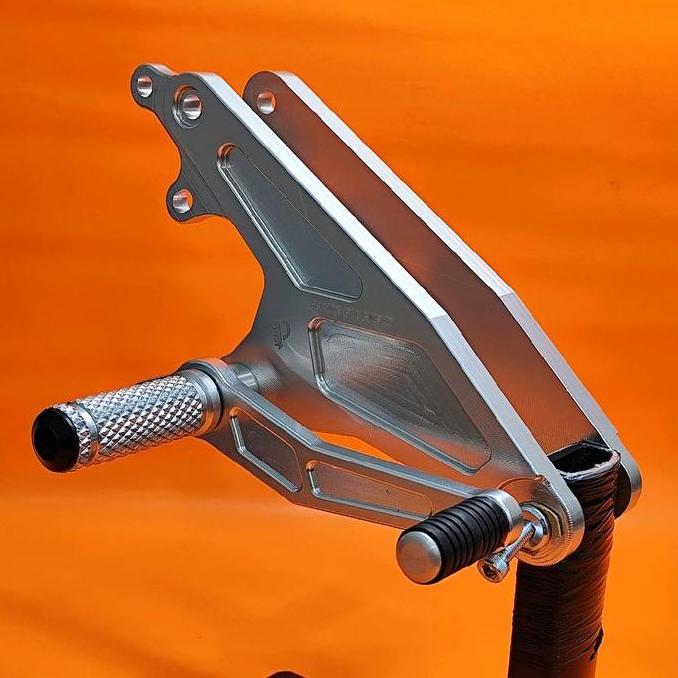 Footstep Underbone Es2 Es.2 Mx King Mx New 135 Original Es2 Road Race