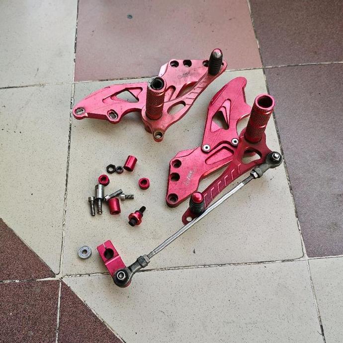 Footstep Racing Nui Project Red Suzuki Gsx R150 R 150 Second Ub Underbone 150R Bekas Siap Kirim