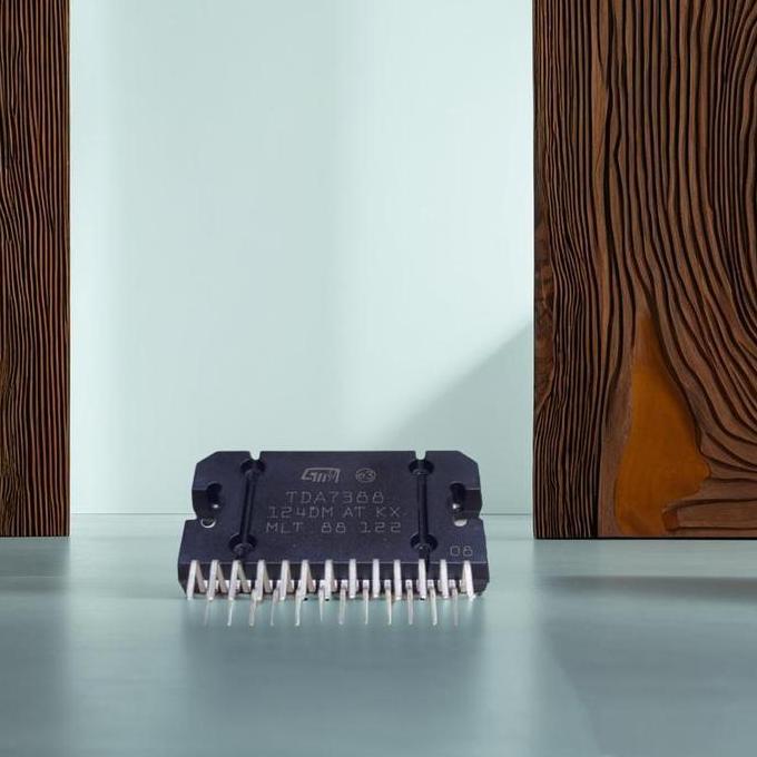 TDA 7388 4 X 41 WATT RMS QUAD AUDIO POWER AMPLIFIER 4 CHANNEL TDA7388