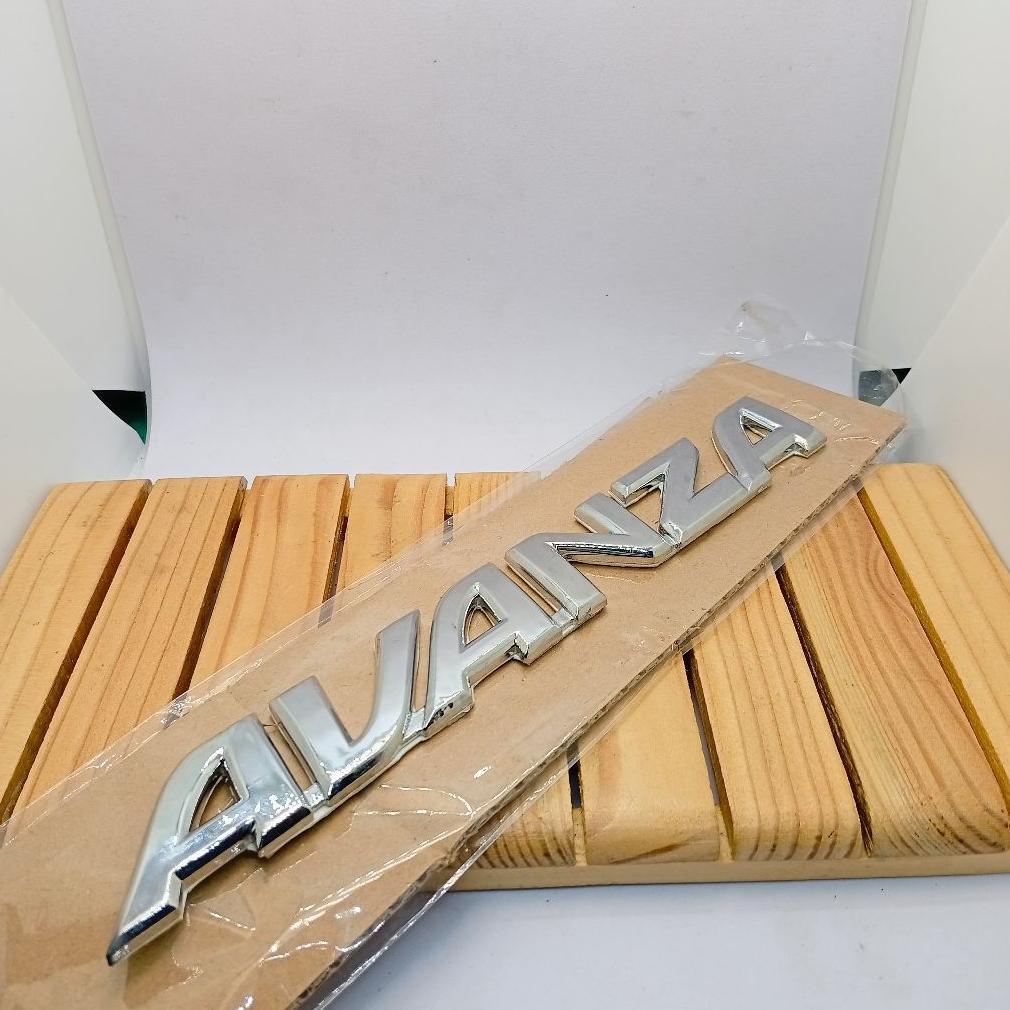 Emblem Logo Tulisan Mobil Avanza Original