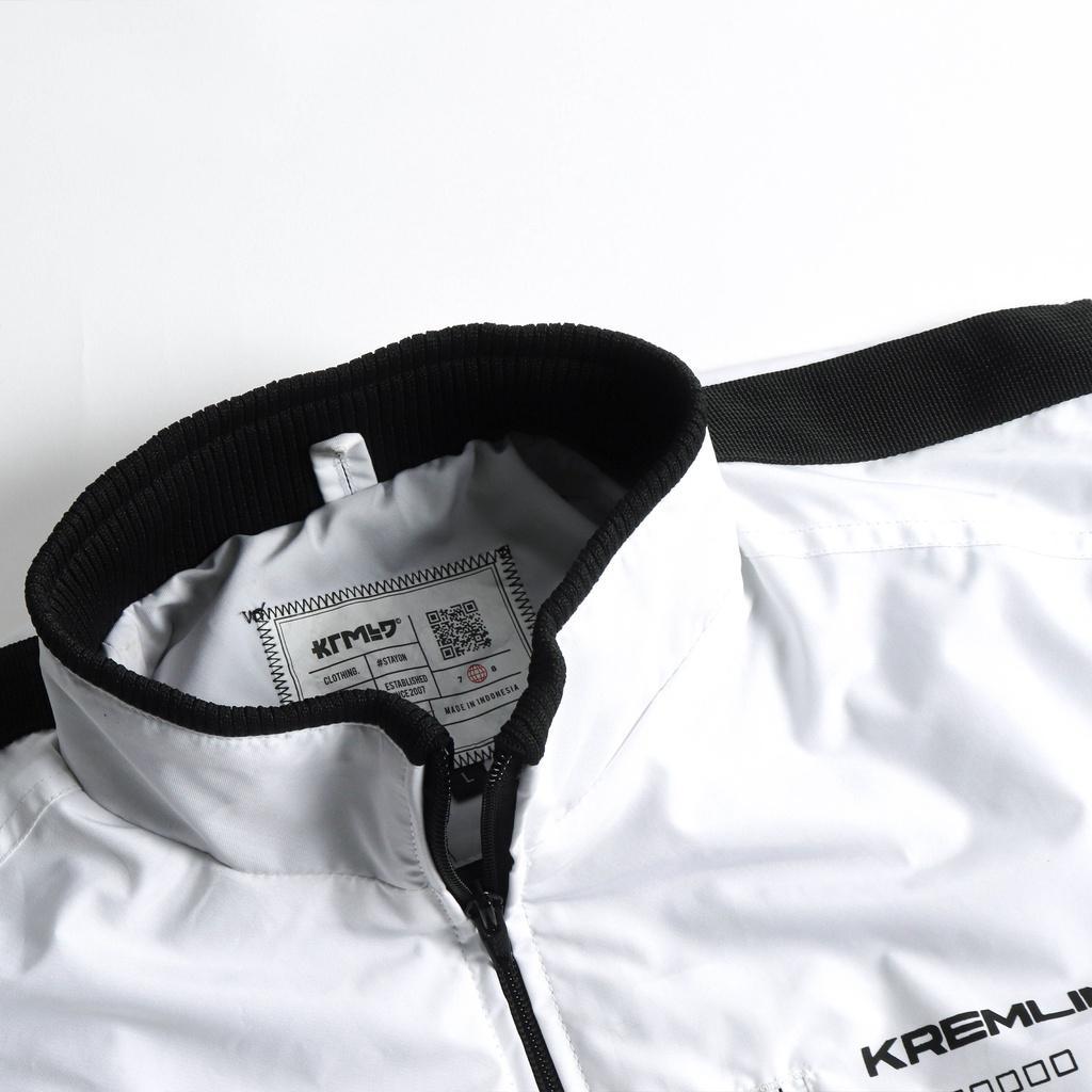 Kremlin Bomber Jacket Space Putih - Nova