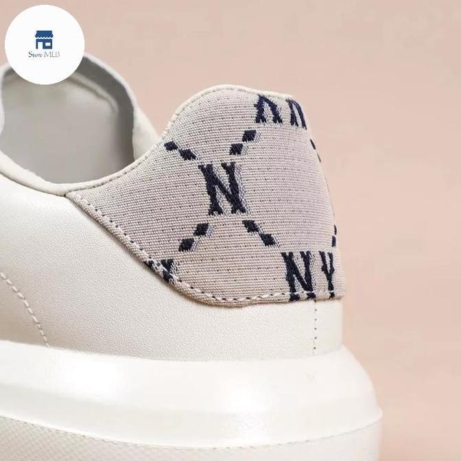 MLB Chunky Classic Monogram NY Yankees Bee & White 100% Orinal