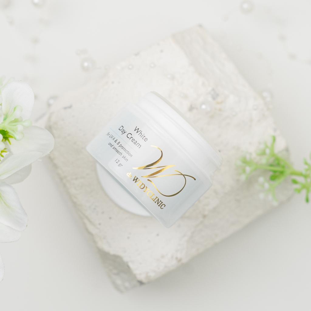 White Day Cream Flek Glowing Dr Widy Clinic Krim Pagi Siang Wajah Mencerahkan Bpom Formulasi Dokter