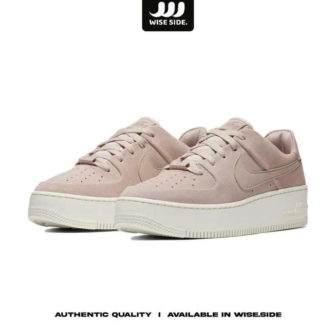 Sepatu Sneakers Wanita Nike Air Force 1 Sage Low Particle Bee Womens AR5339-201 ORINAL